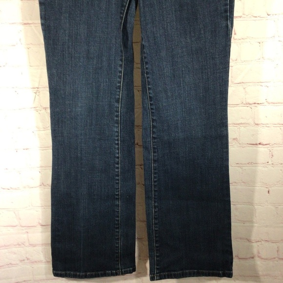 Talbots Simply Flattering 5-Pocket Denim Blue Jeans - Size 8 - Picture 2 of 9